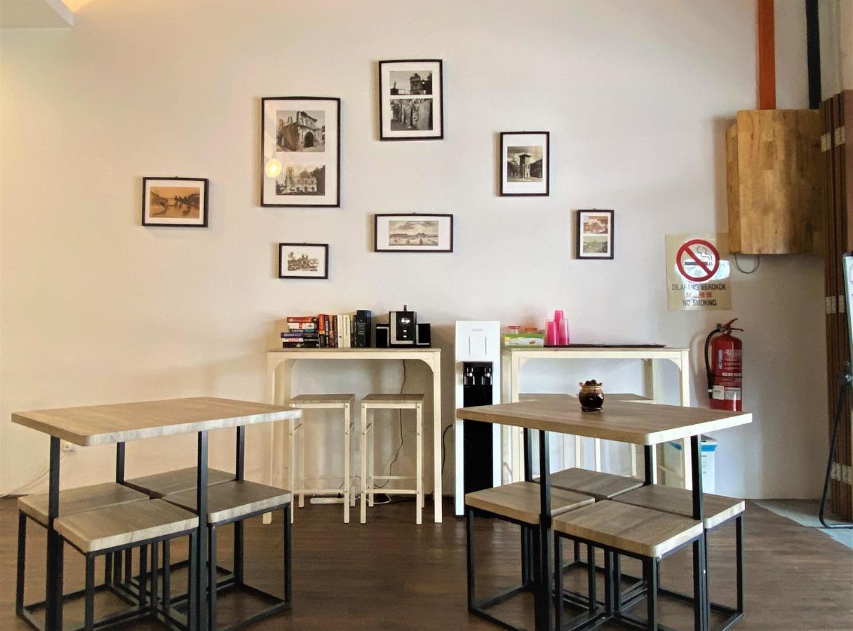 Sydney Backpackers Jonker Street Melaka Hostel Exterior photo