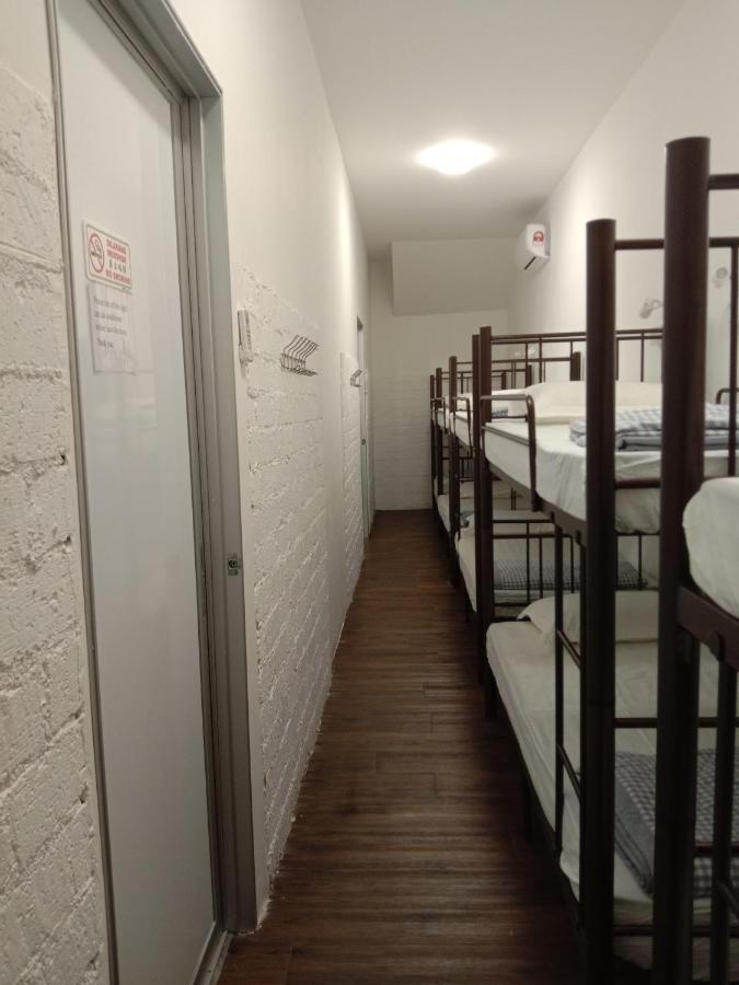 Sydney Backpackers Jonker Street Melaka Hostel Exterior photo